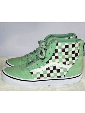 Vans Women's Size 5 Ward Checkerd Sneakers.